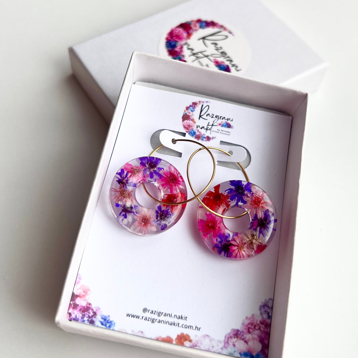 Bloom hoop 02