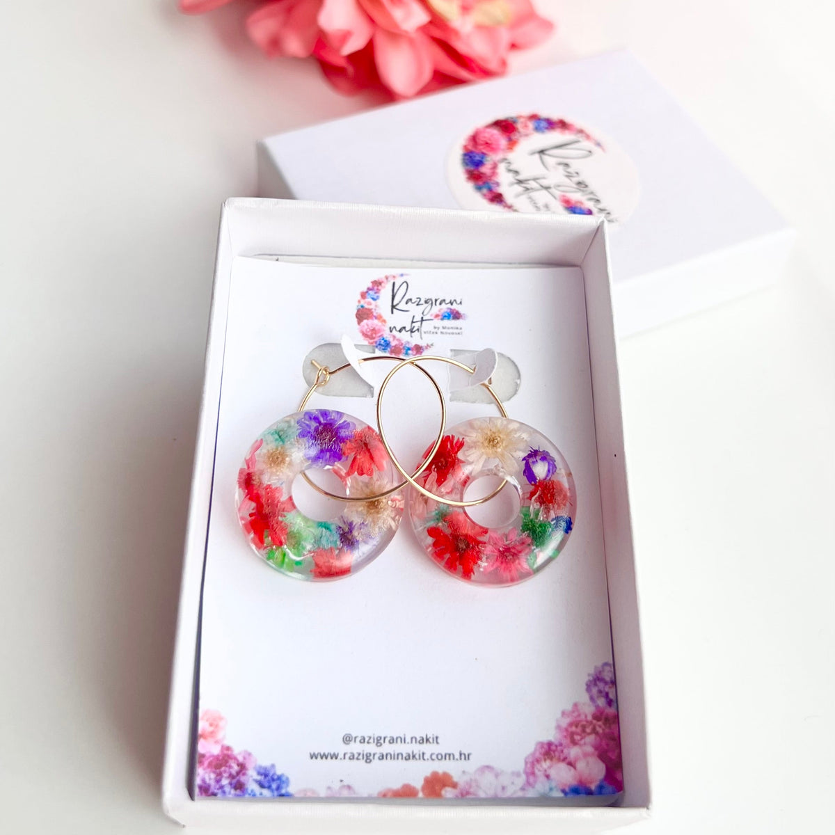 Bloom hoop 04