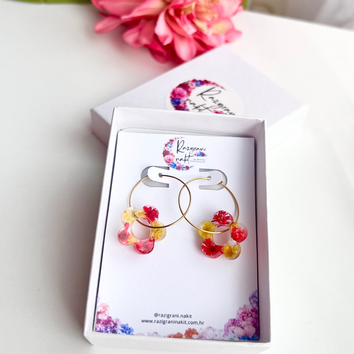 Bloom hoop 05