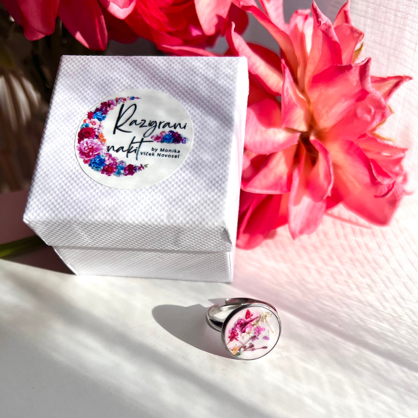 Ring 03
